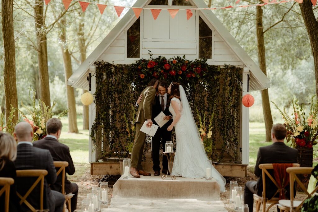 Festival Wedding @ The Willow Trees. Photo courtesy of Bates & Bates Photography