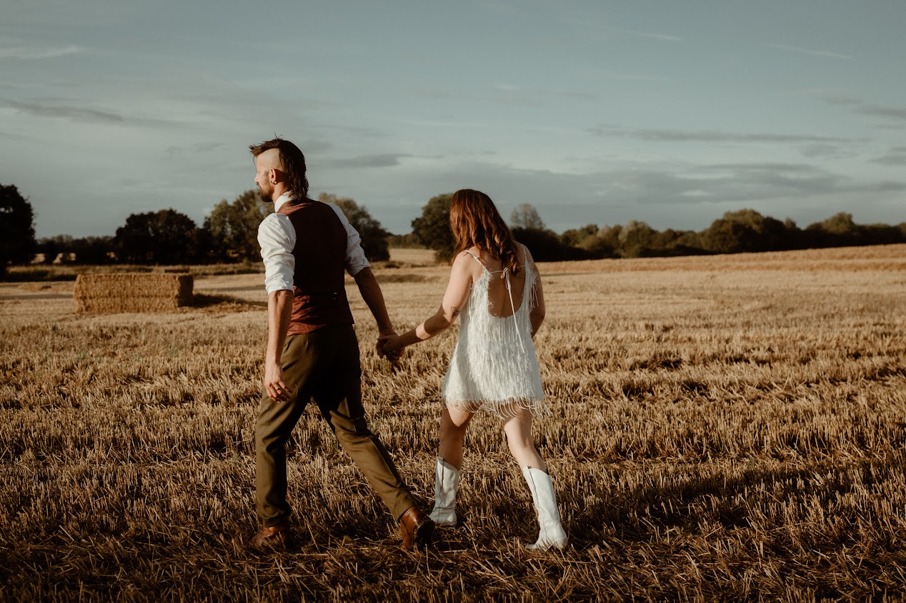 Camping at The Willows Outdoor Wedding @ The Willow Trees. Photo courtesy of Bates & Bates Photography